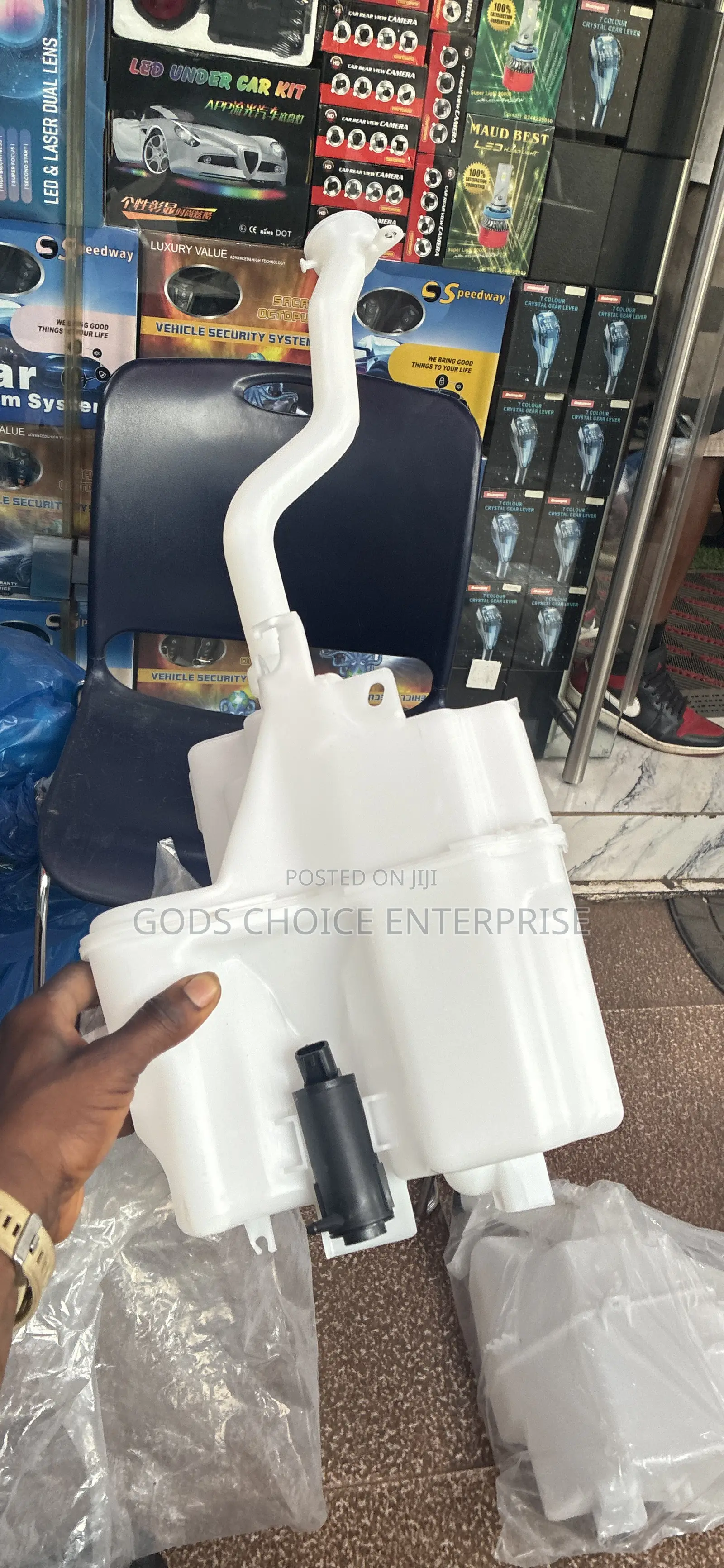 Wiper Bottle Rav-4 2020-2021-2023-2024