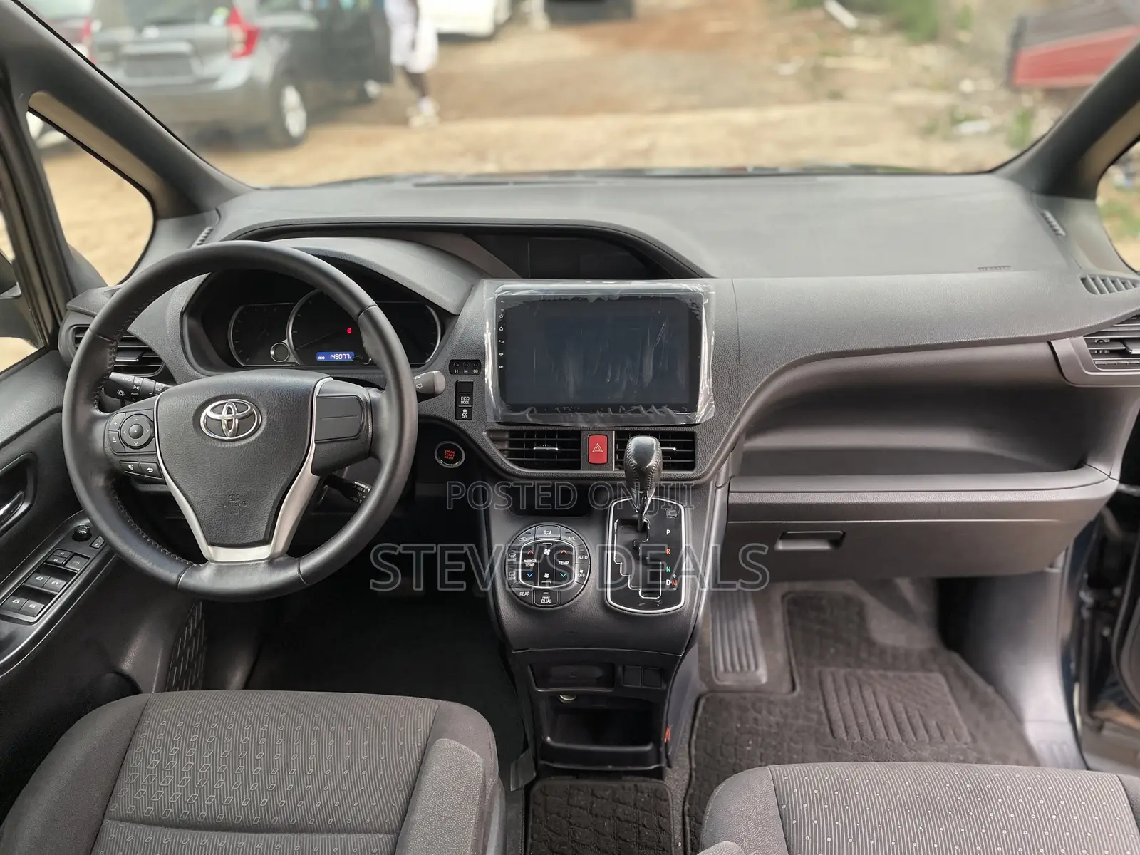 Toyota Voxy 2015 Black