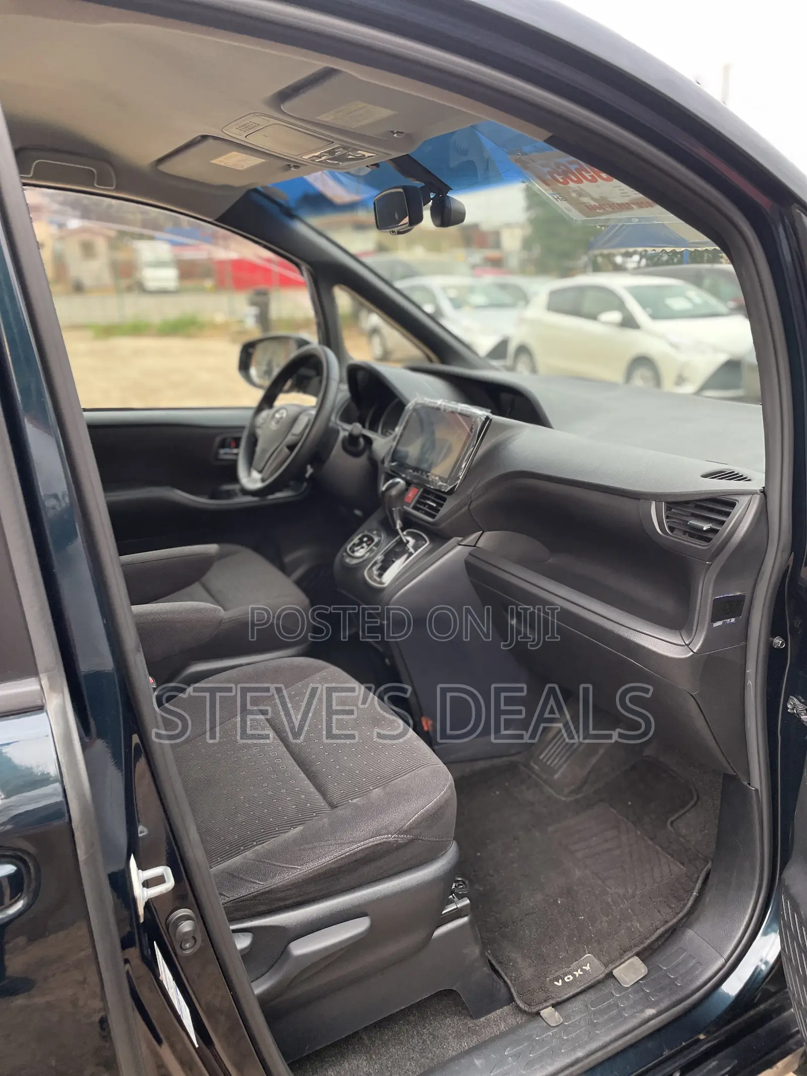 Toyota Voxy 2015 Black