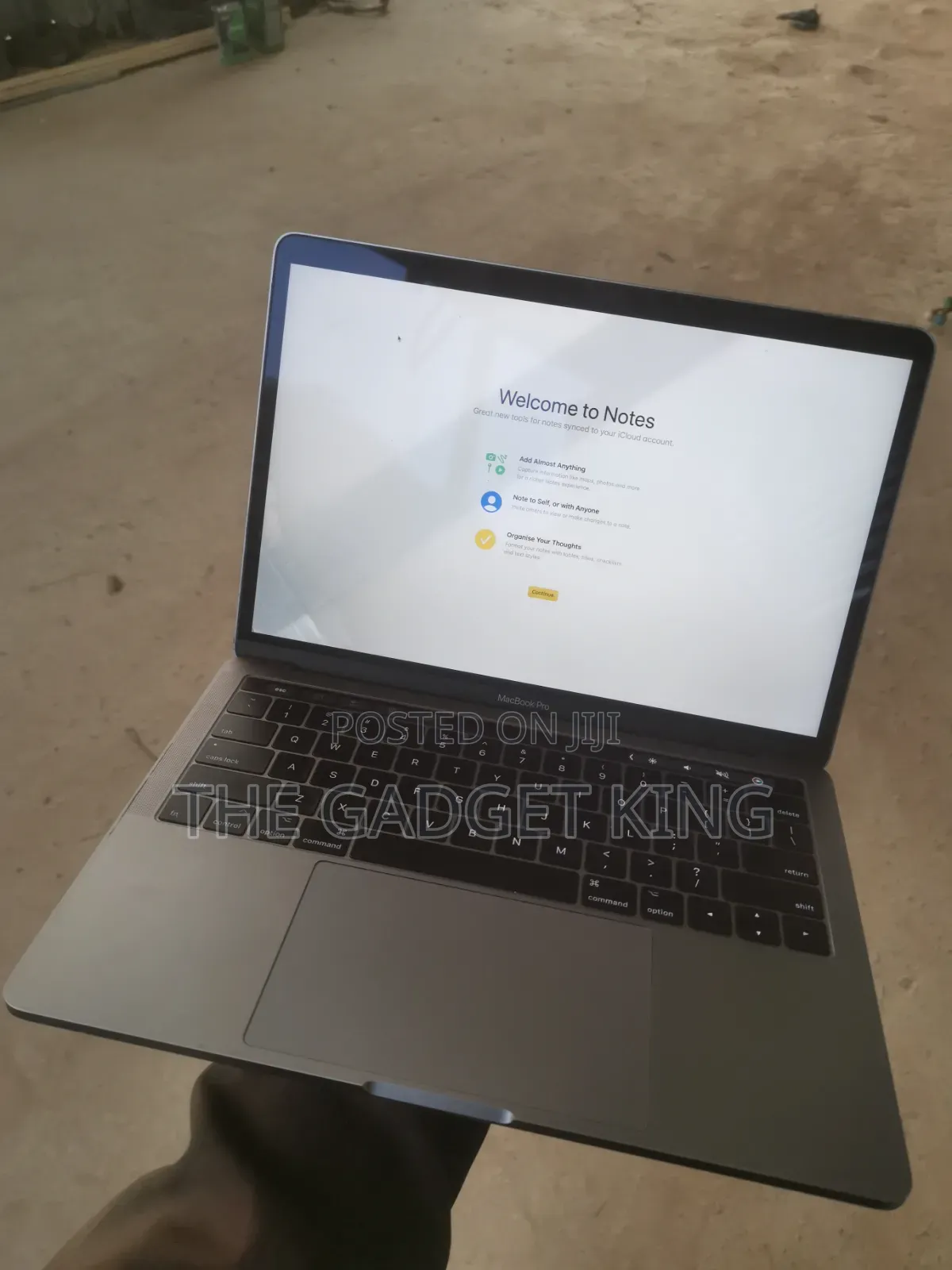 Laptop Apple MacBook Pro 2017 8GB Intel Core i5 SSD 256GB