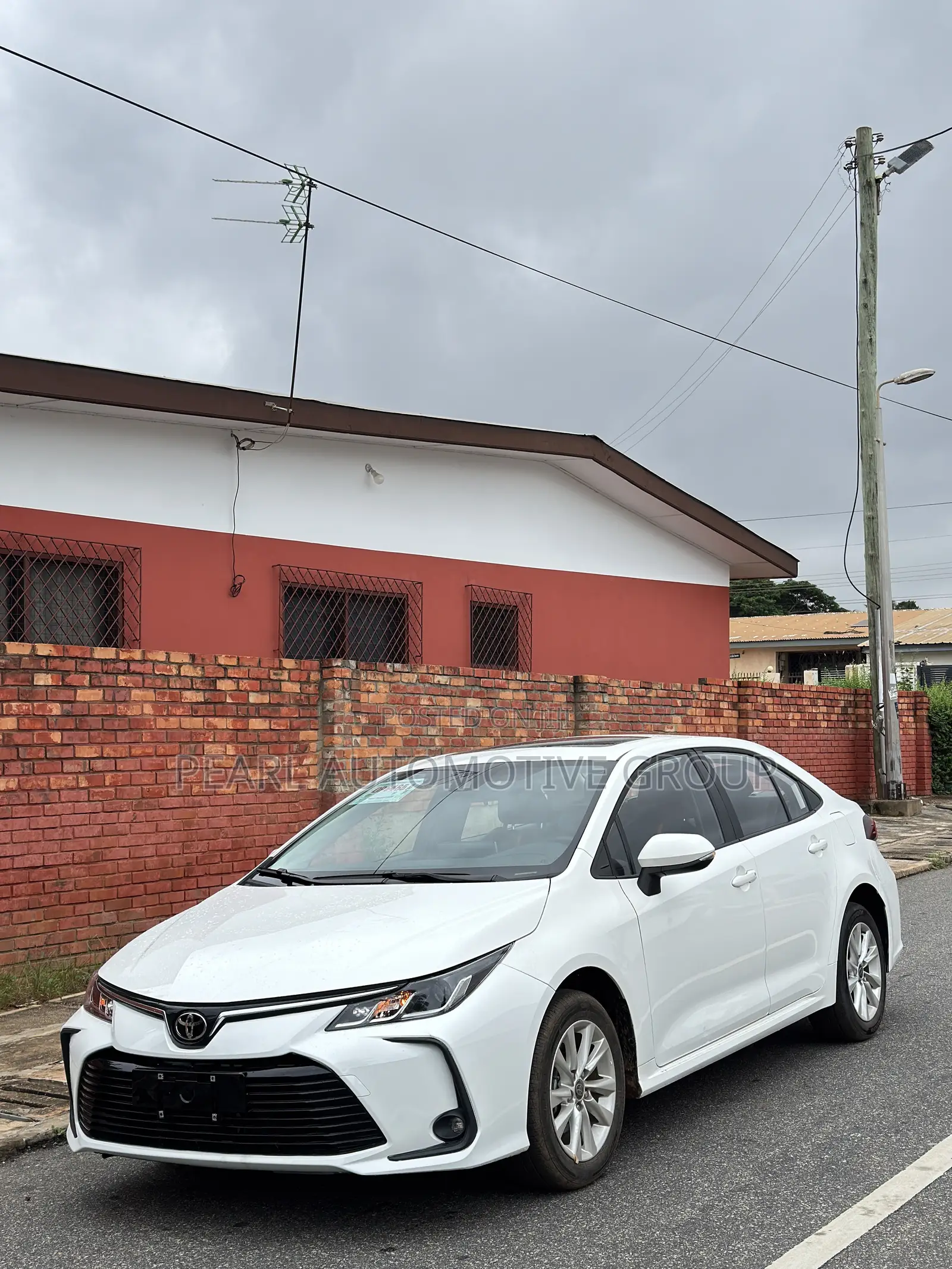 Toyota Corolla SE 2023 White
