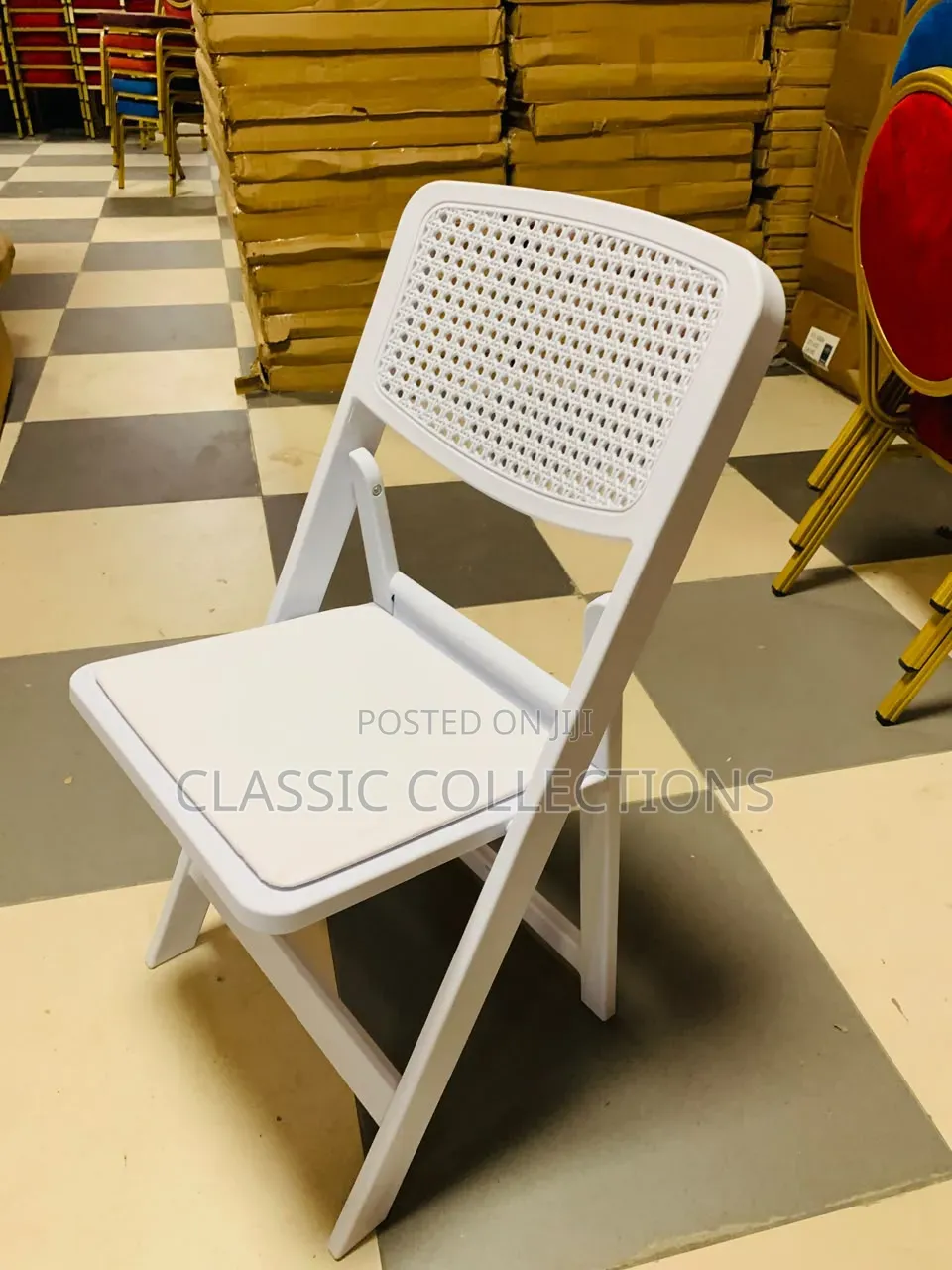 Plastic Folding Chairs-Heavy Duty