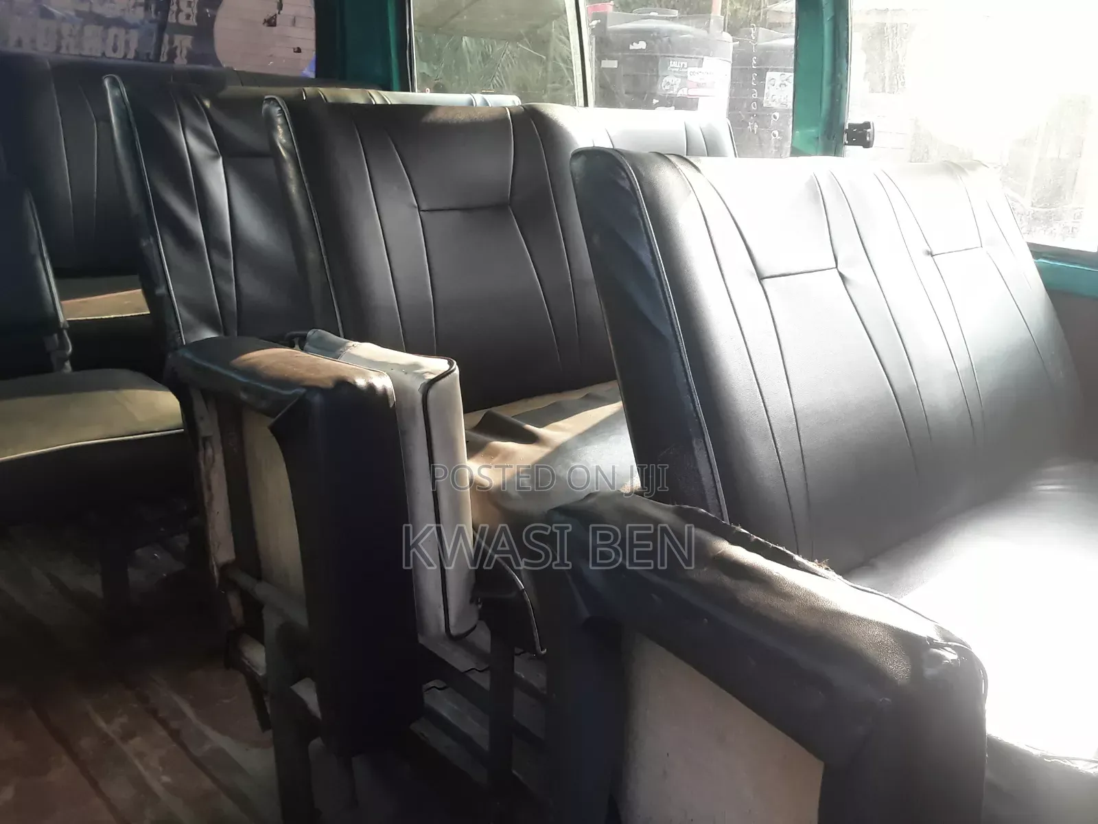Toyota HiAce 2005 Green