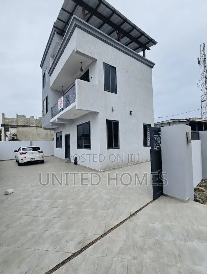 3bdrm House in Labone for rent