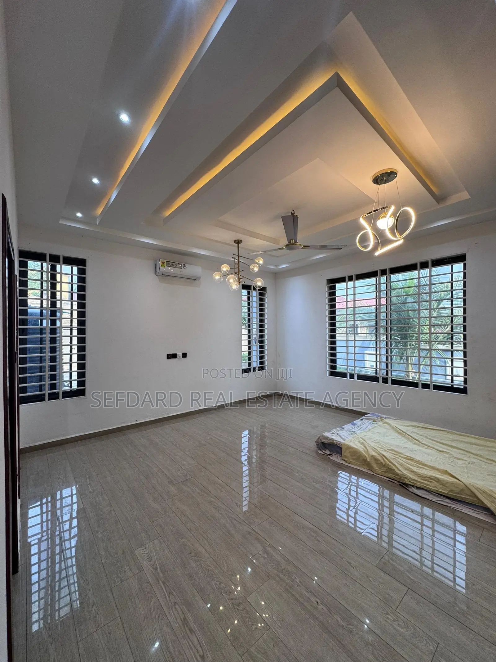 4bdrm House in Sefdard Properties, Weija for rent