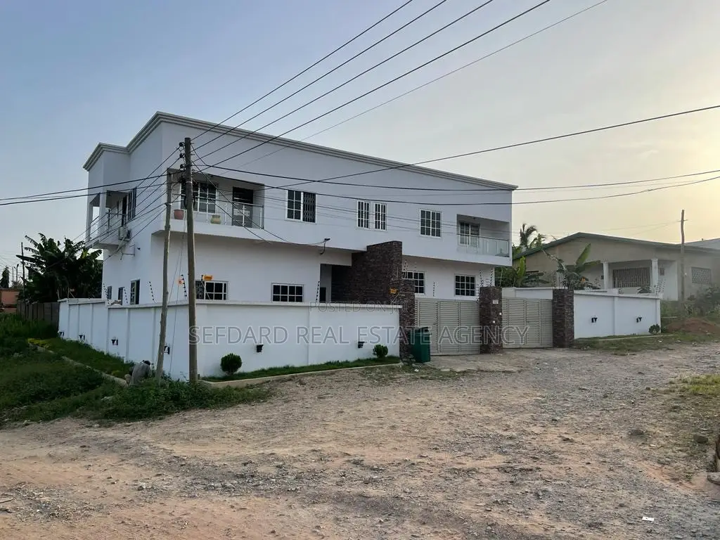 4bdrm Duplex in Sefdard Properties, Kwabenya for rent