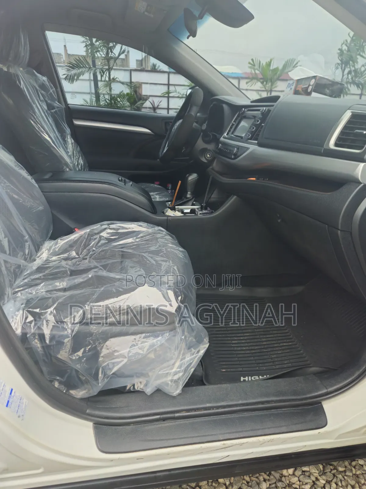 Toyota Highlander LE Plus 4x4 V6 (3.5L 6cyl 8A) 2017 White