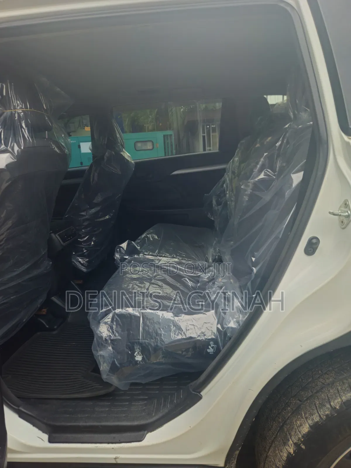 Toyota Highlander LE Plus 4x4 V6 (3.5L 6cyl 8A) 2017 White