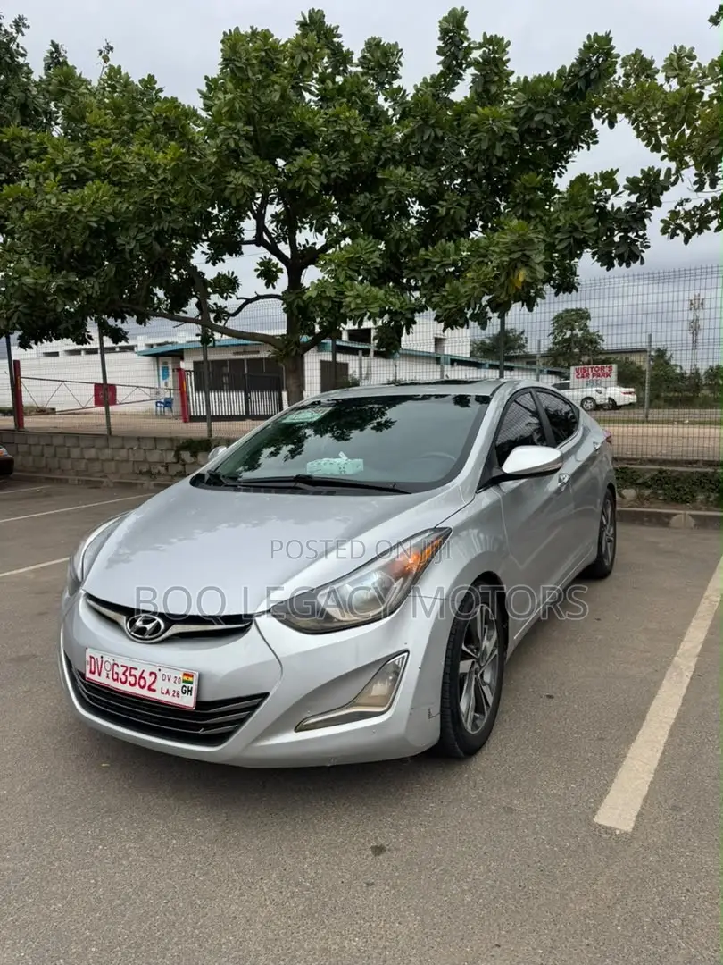 Hyundai Elantra 2015 Silver