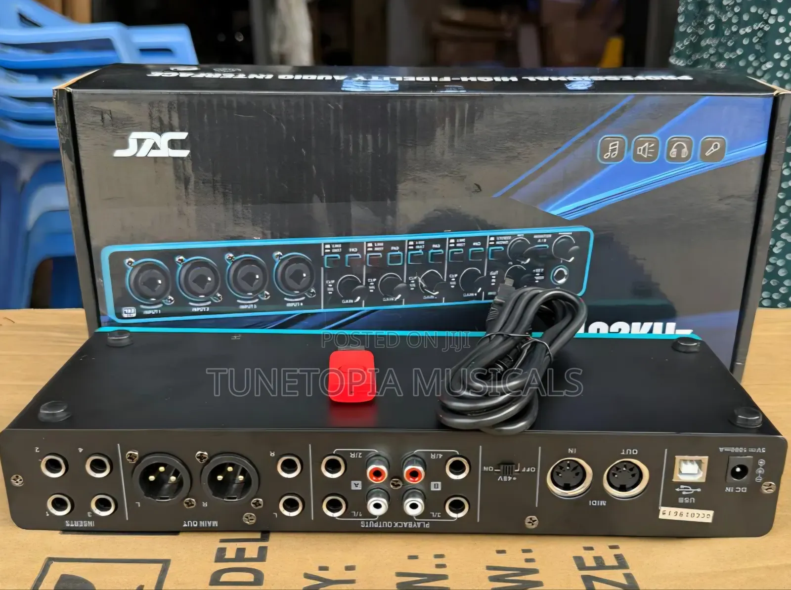 JAC-UMC404HD 4x4 USB Audio/Midi Interface