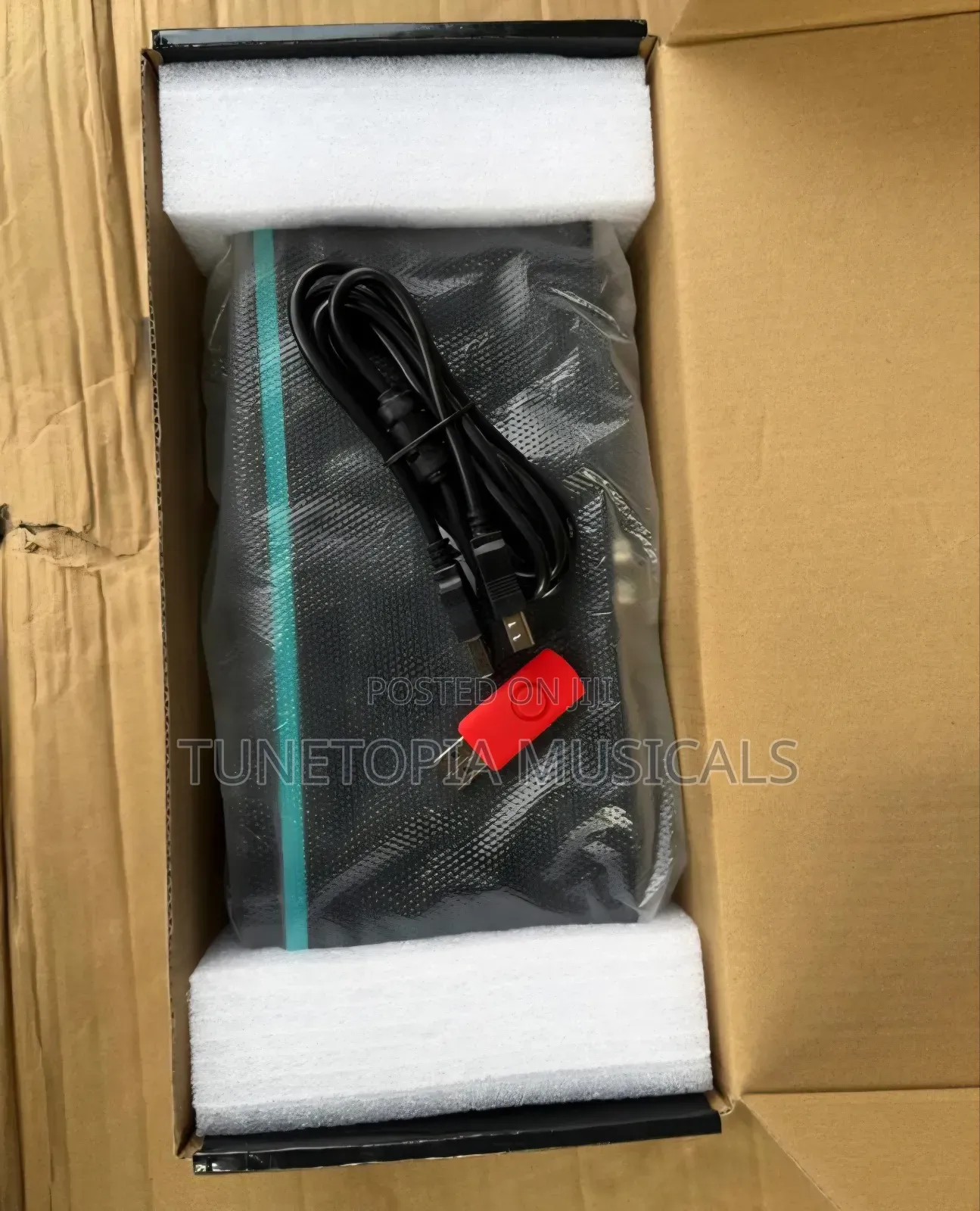 JAC-UMC404HD 4x4 USB Audio/Midi Interface