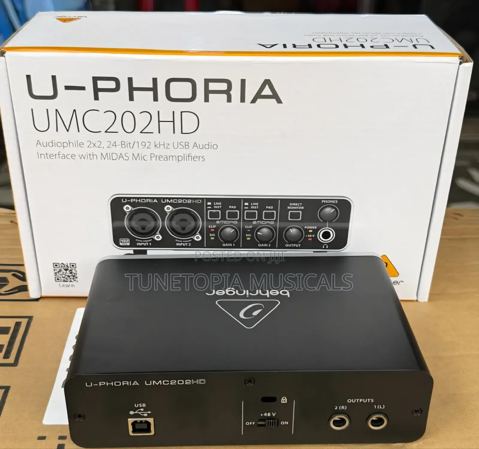 Behringer U-Phoria Umc202hd USB Audio Interface.