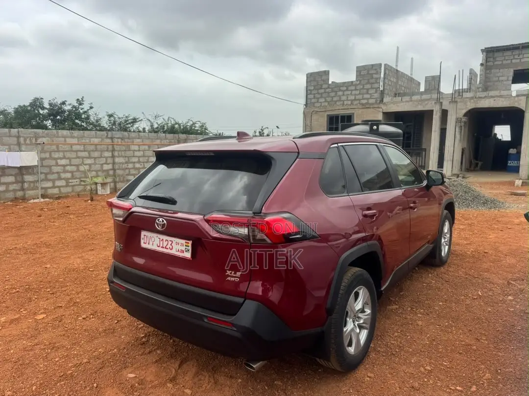 Toyota RAV4 2020 Red