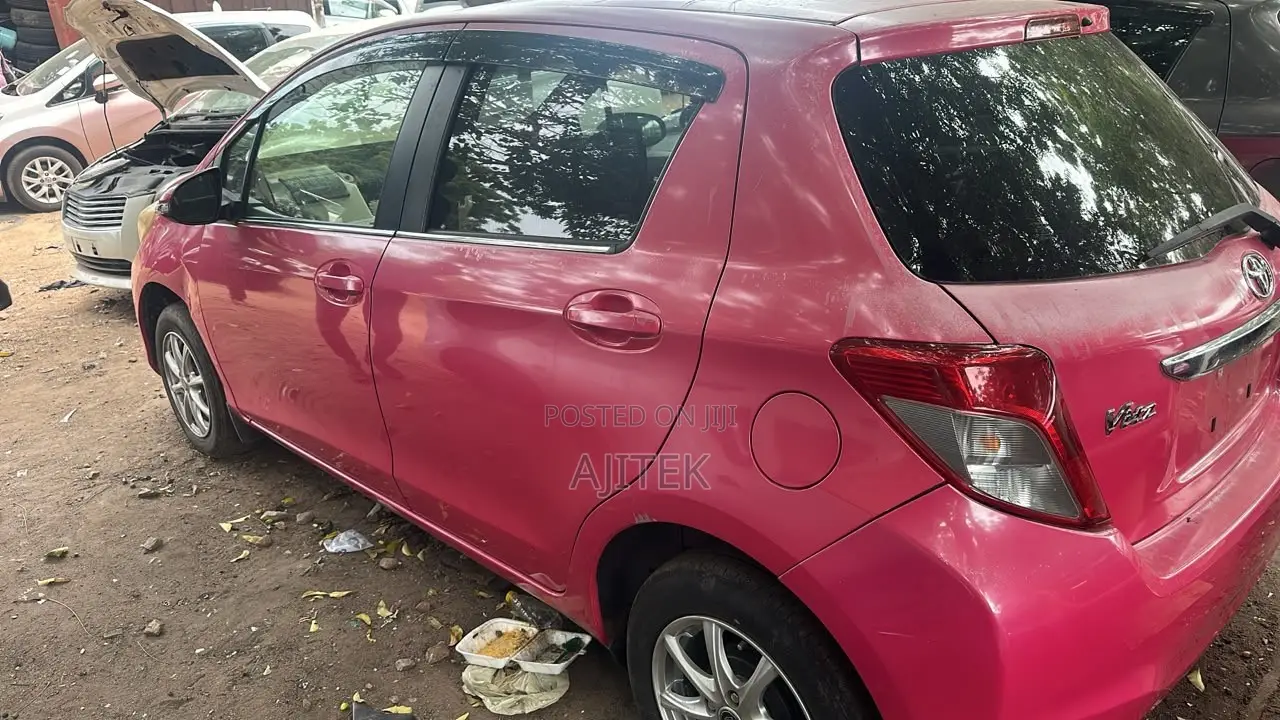 Toyota Vitz 2012 Gray