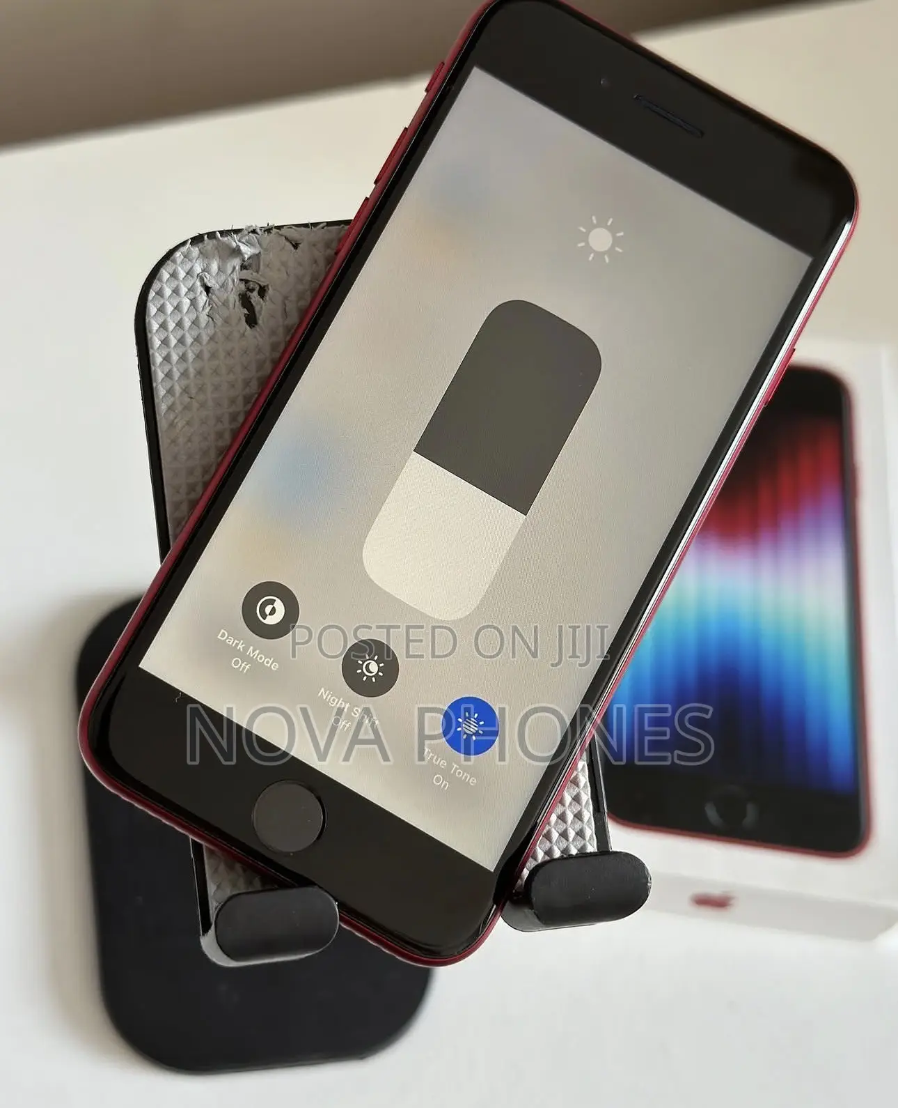 Apple iPhone SE (2022) 64 GB Red