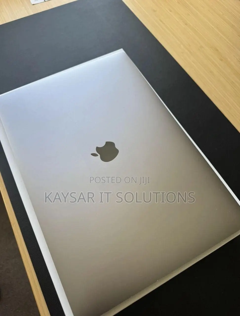 Laptop Apple MacBook Pro 16GB Intel Core i5 SSD 512GB