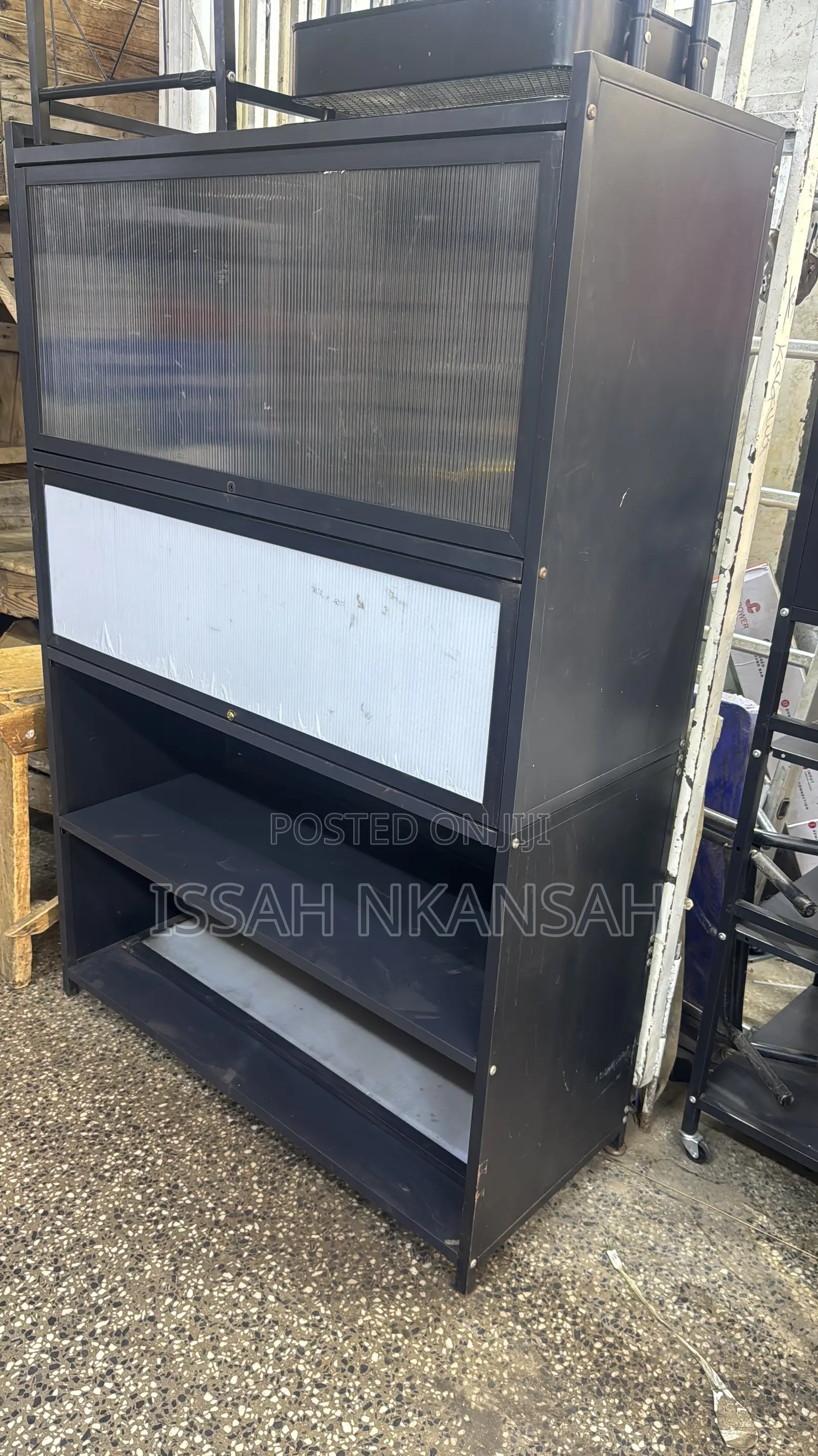 4 Tiers Kichen Storage With Pegboard