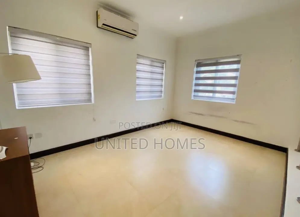 4bdrm House in Airport Residential Area for sale