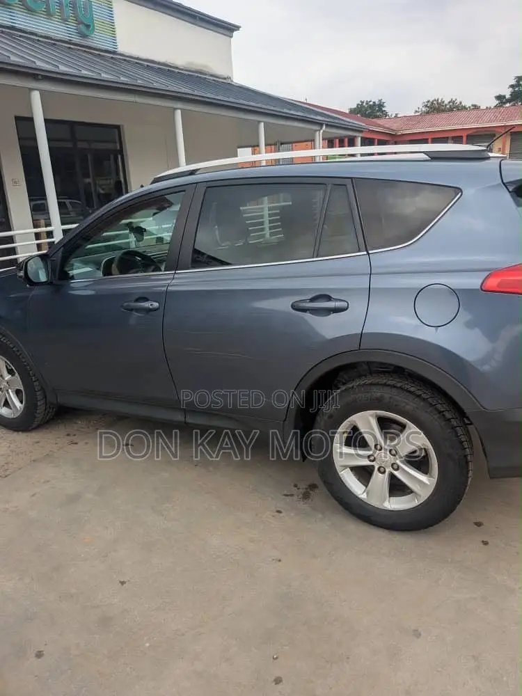 Toyota RAV4 2015 Gray