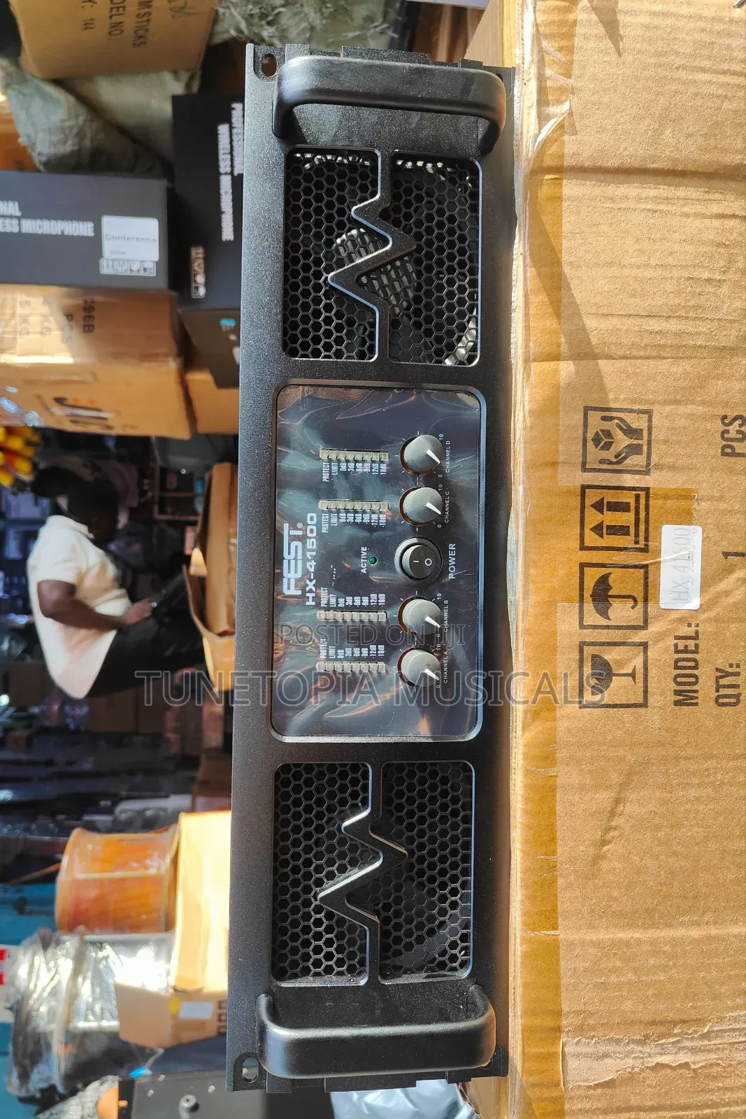Fest HX-41500 4-Channel Professional Power Amplifier