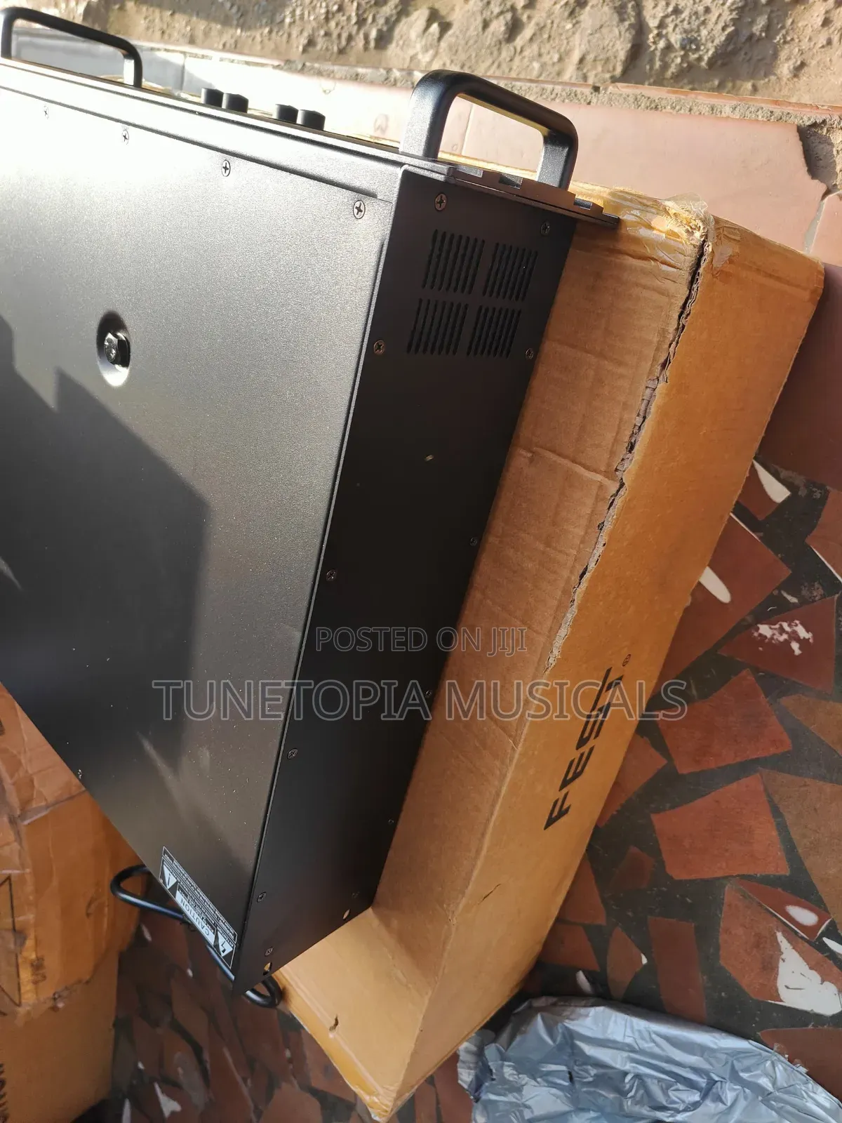 Fest HX-41500 4-Channel Professional Power Amplifier