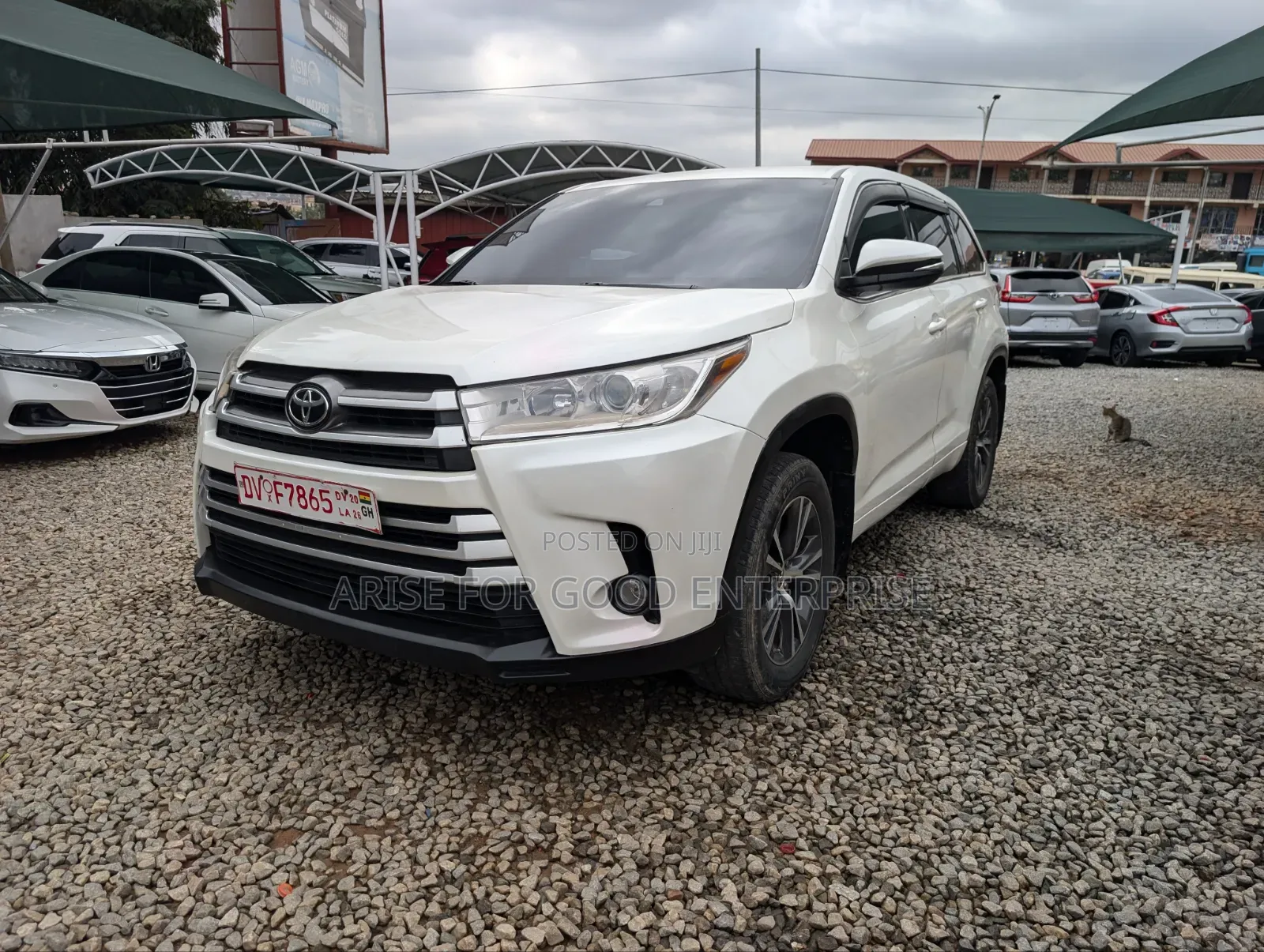Toyota Highlander LE 2019 White