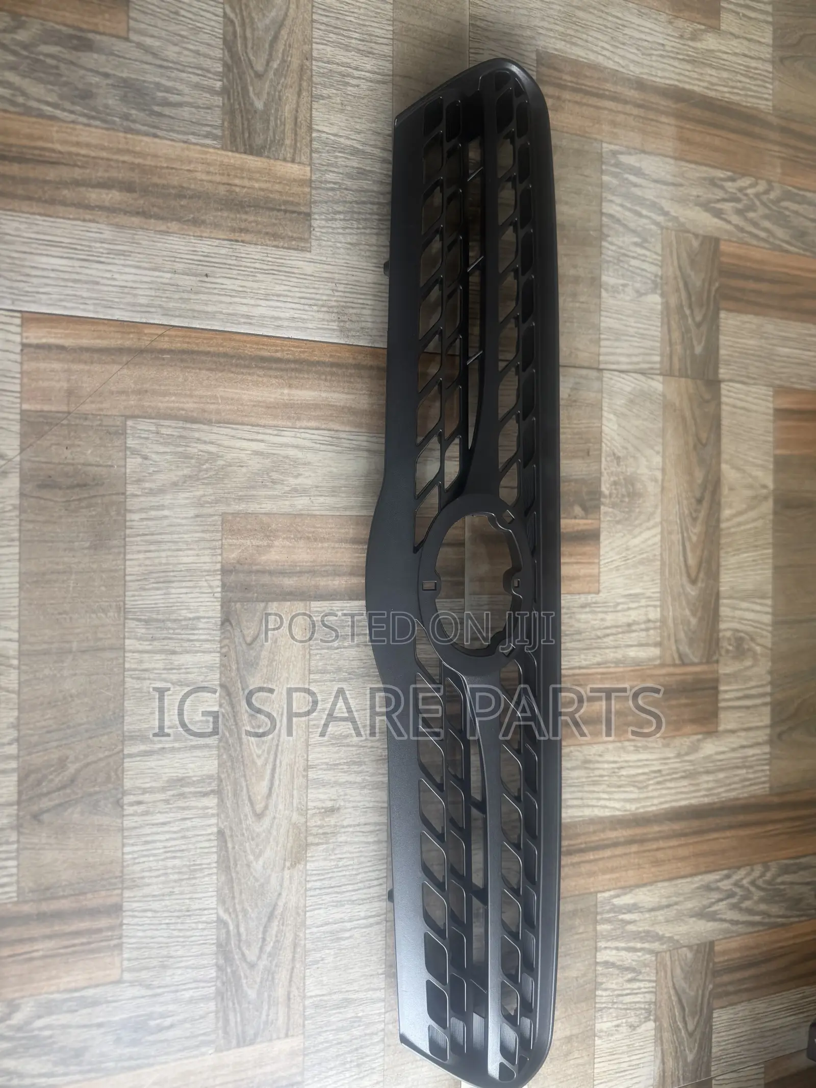 Toyota Matrix 2005-2008 Front Grille