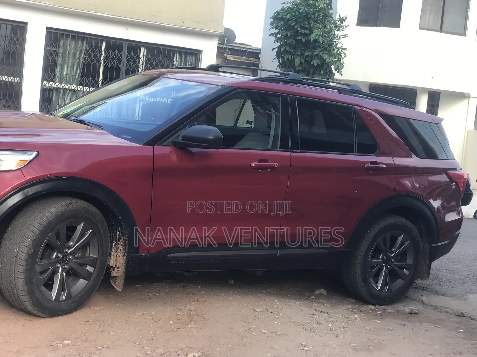 Ford Explorer Limited 2021 Red
