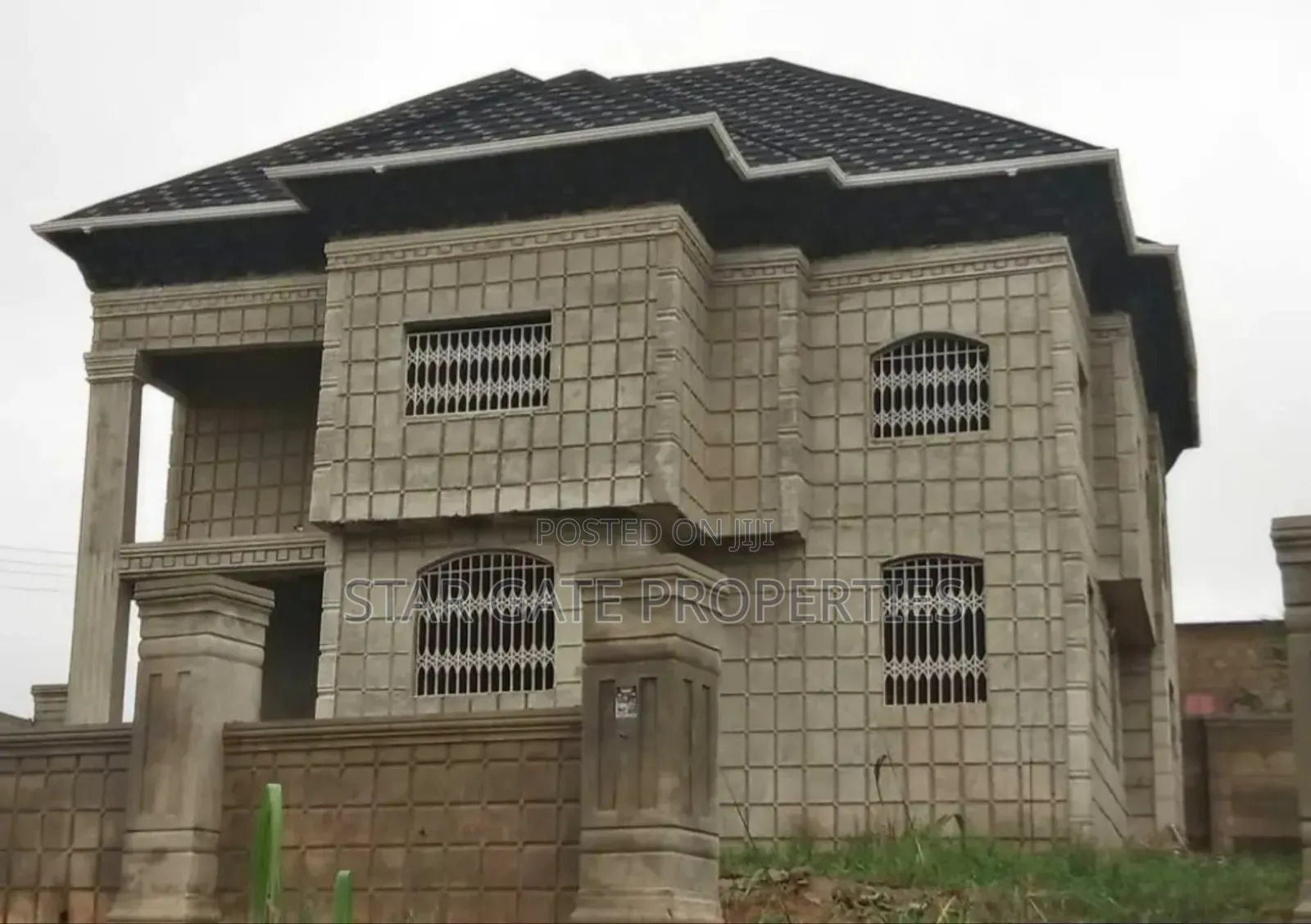 5bdrm House in Kumasi Metropolitan for sale