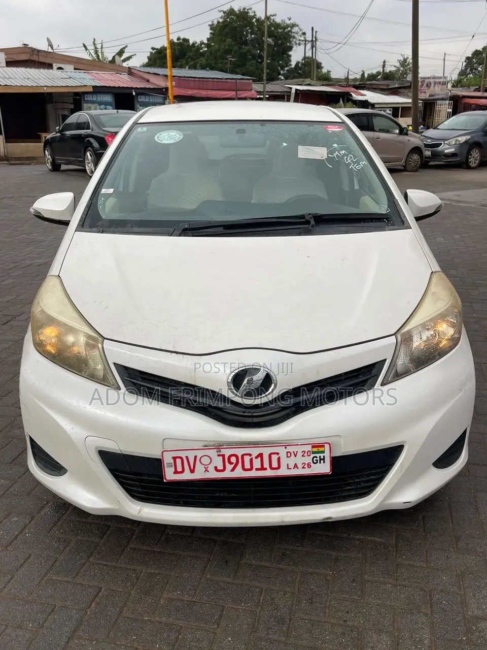 Toyota Vitz 2013 White