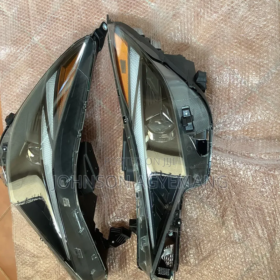 Hyundai Elantra 2022 Headlight