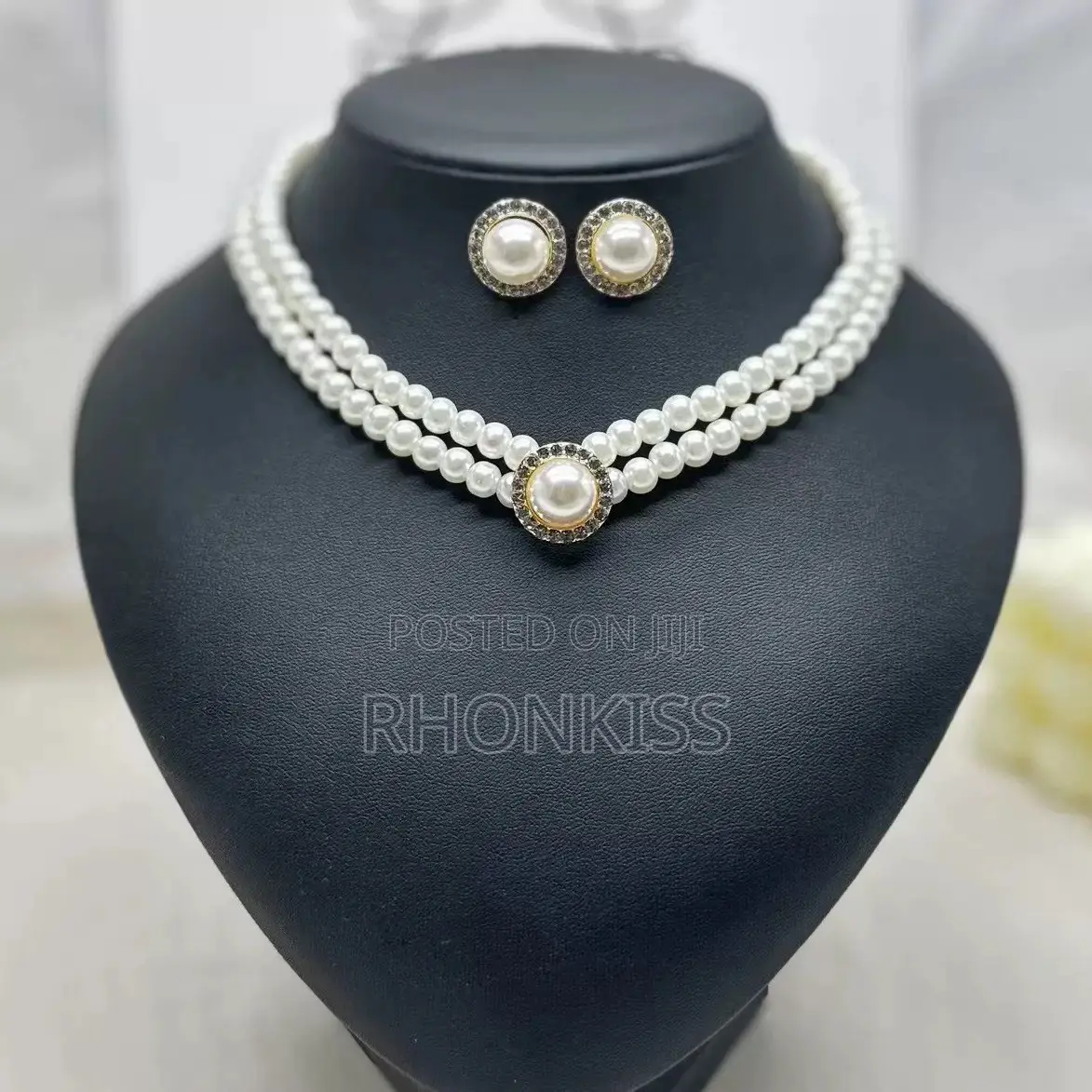 Pearl Necklace