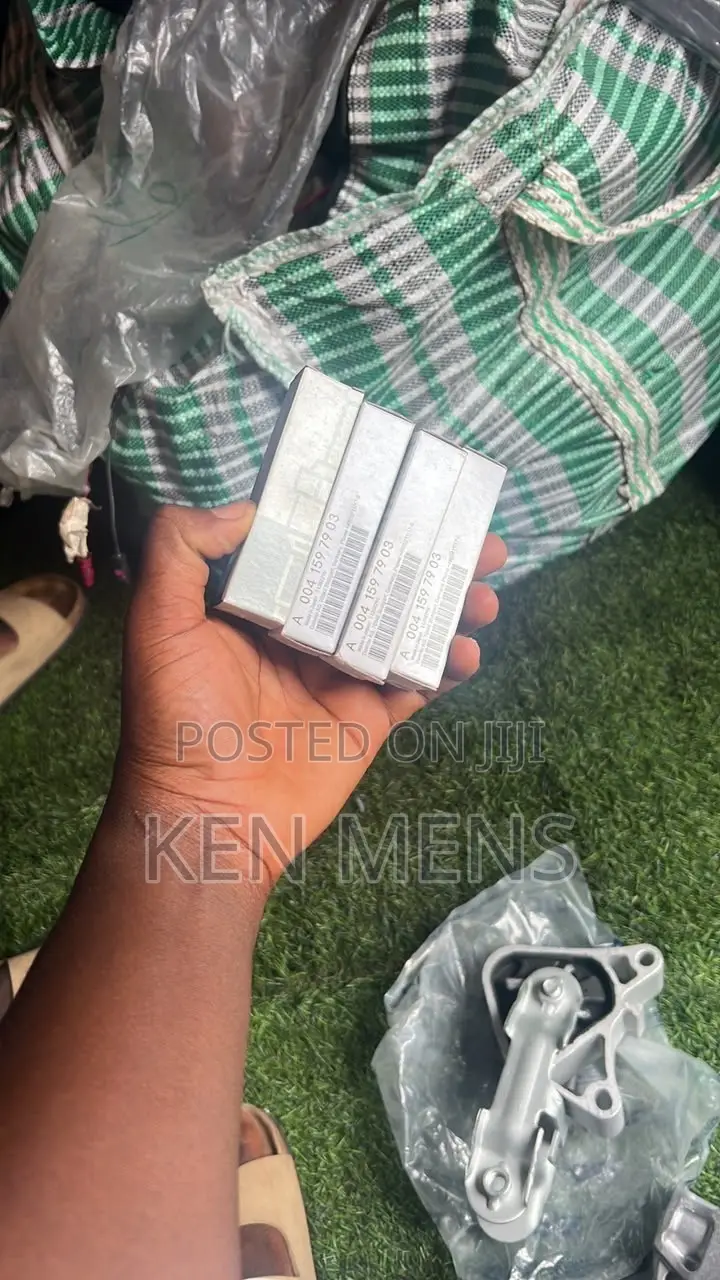 Mercedes Benz Plugs Available