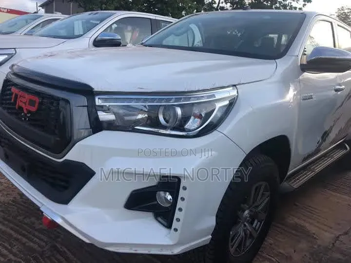 Toyota Hilux Revo Single Cab Petrol 2.7 RWD 2021 White