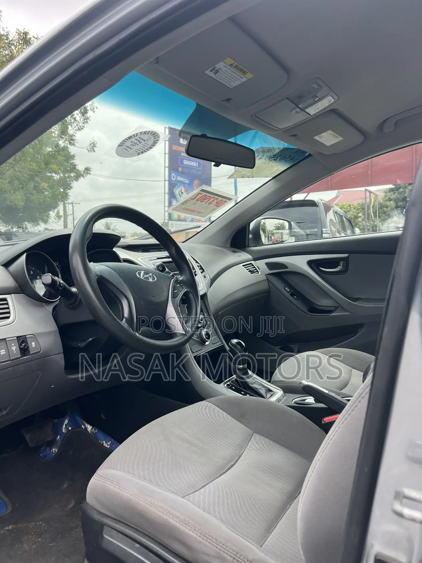 Hyundai Elantra SE 4dr Sedan (1.8L 4cyl 6M) 2014 Silver