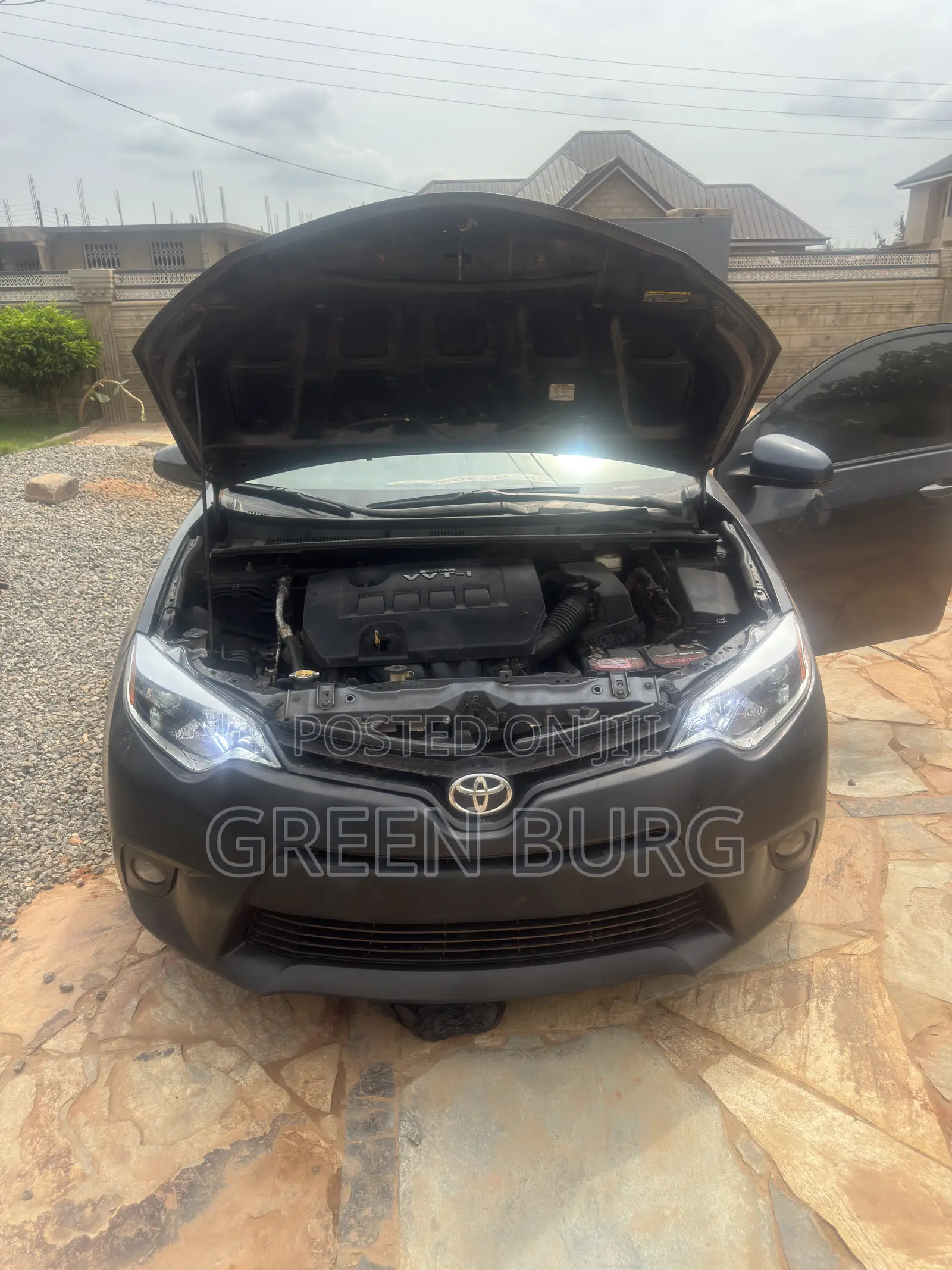 Toyota Corolla L 4dr Sedan (1.8L 4cyl 4A) 2015 Gray