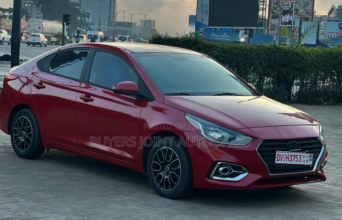 Hyundai Accent SE 2018 Maroon