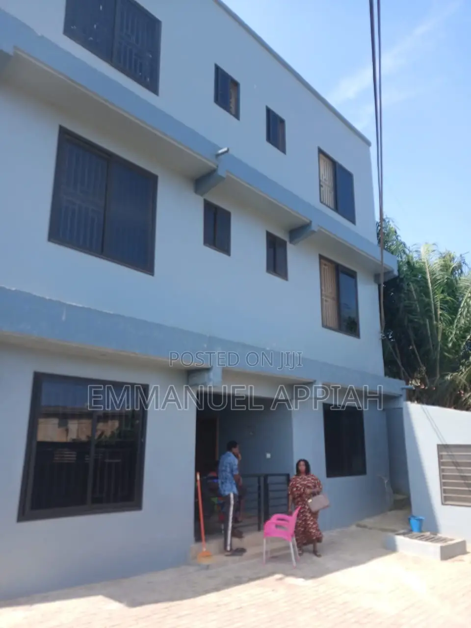 5bdrm Apartment in Gbawe Topbase, Accra Metropolitan for sale