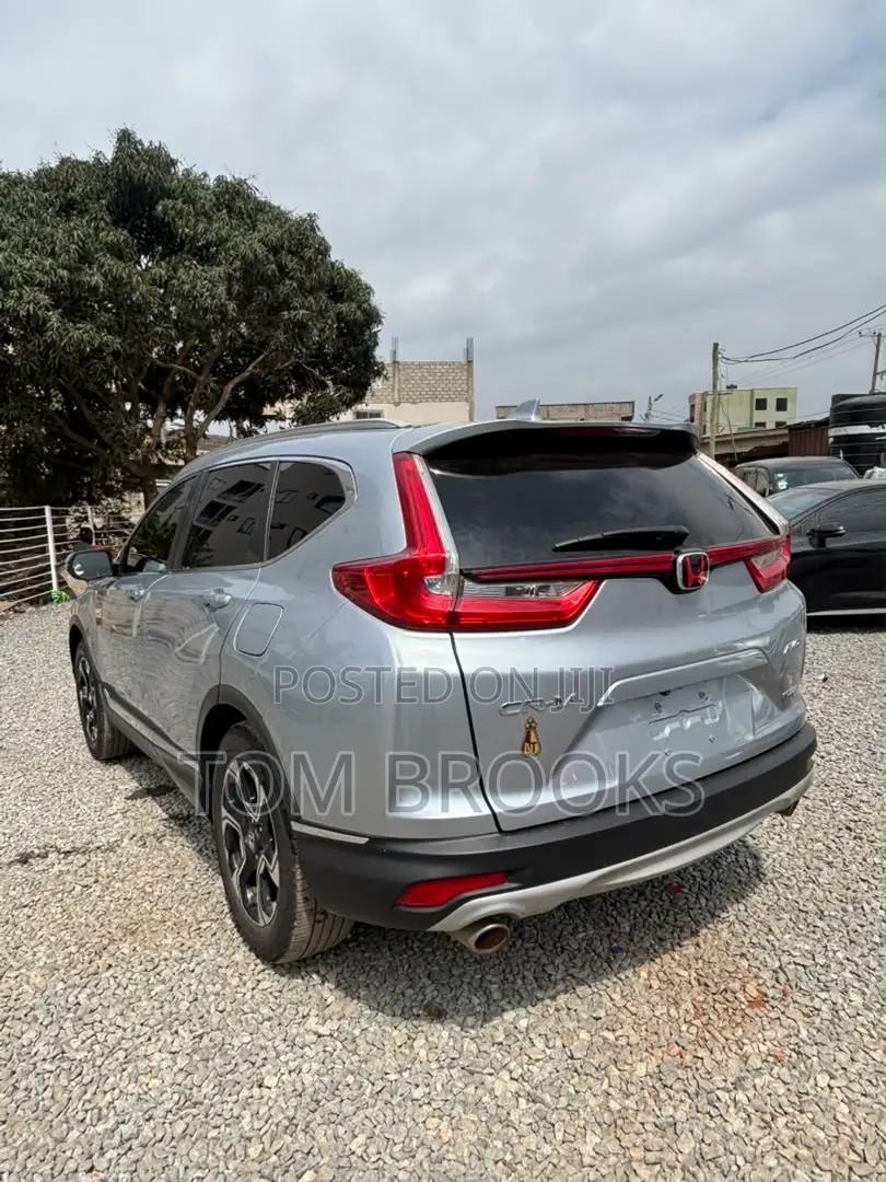 Honda CR-V Touring AWD 2019 Silver