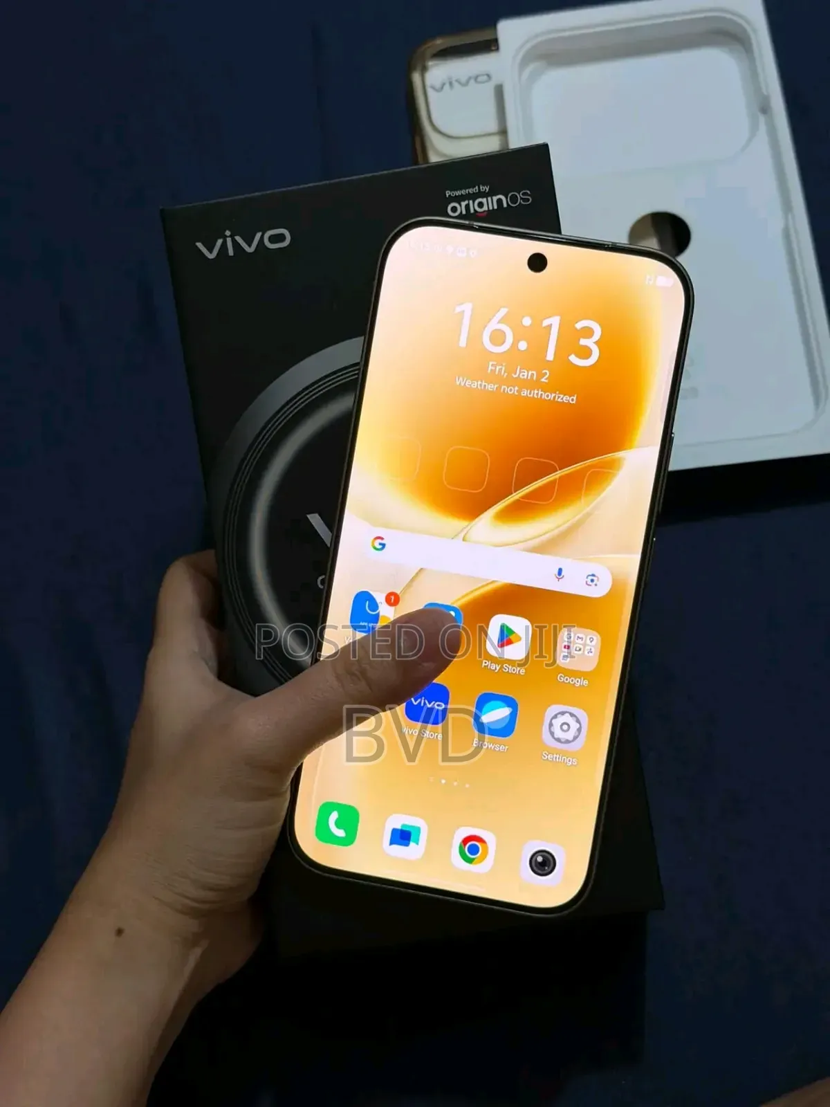 New Vivo V70 512 GB Gold