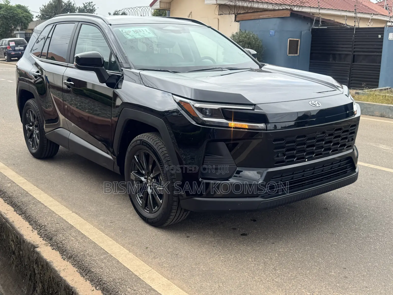 Toyota RAV4 XLE Premium 2026 Black