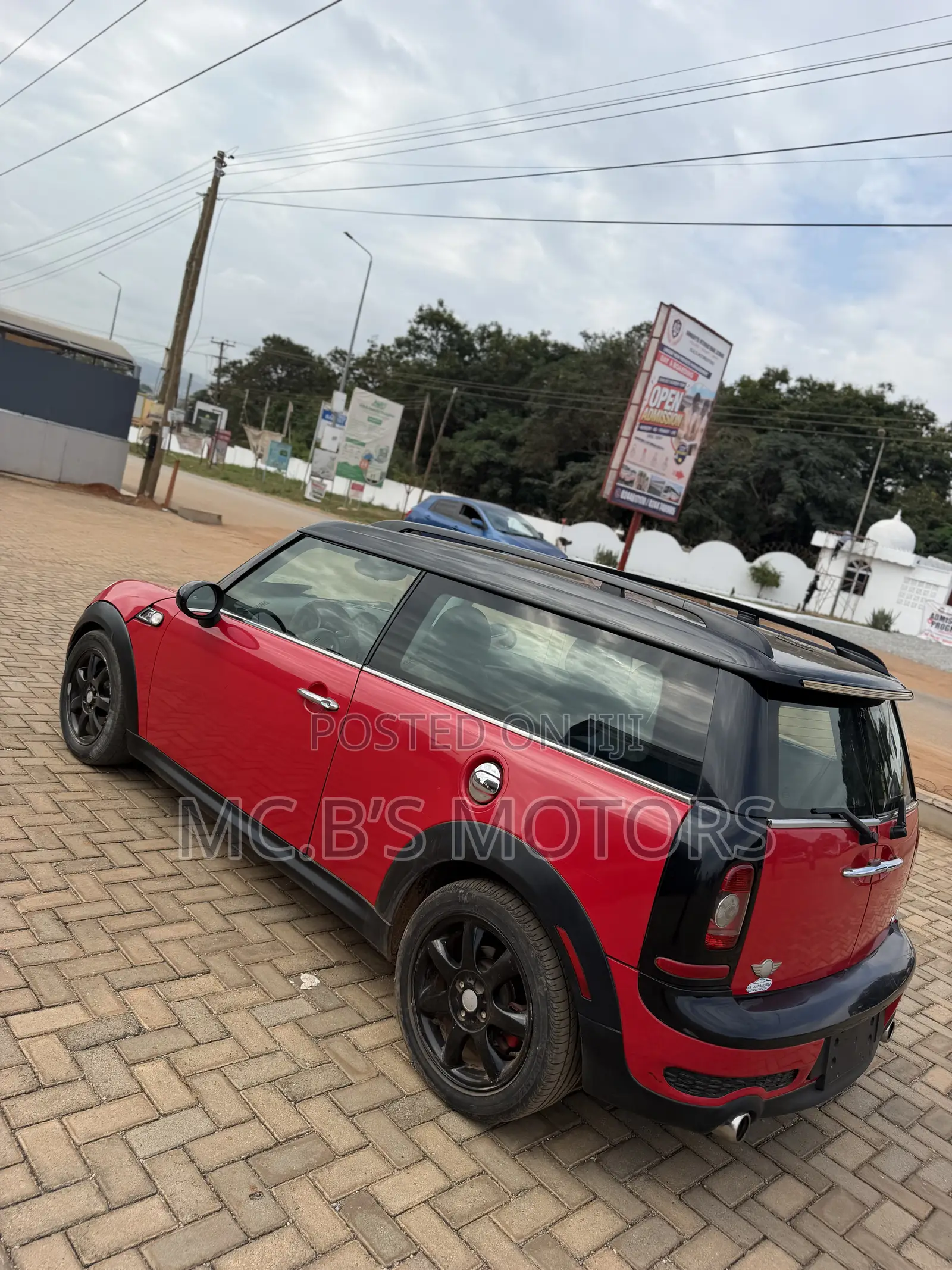 Mini Cooper 2011 Red