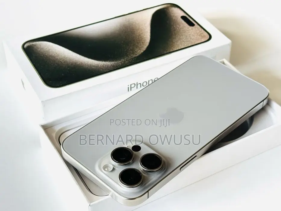 Apple iPhone 15 Pro Max 256 GB Silver
