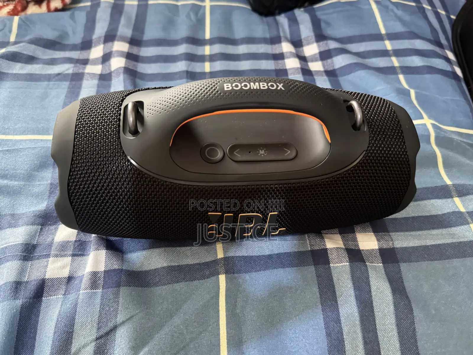 JBL Boombox R.