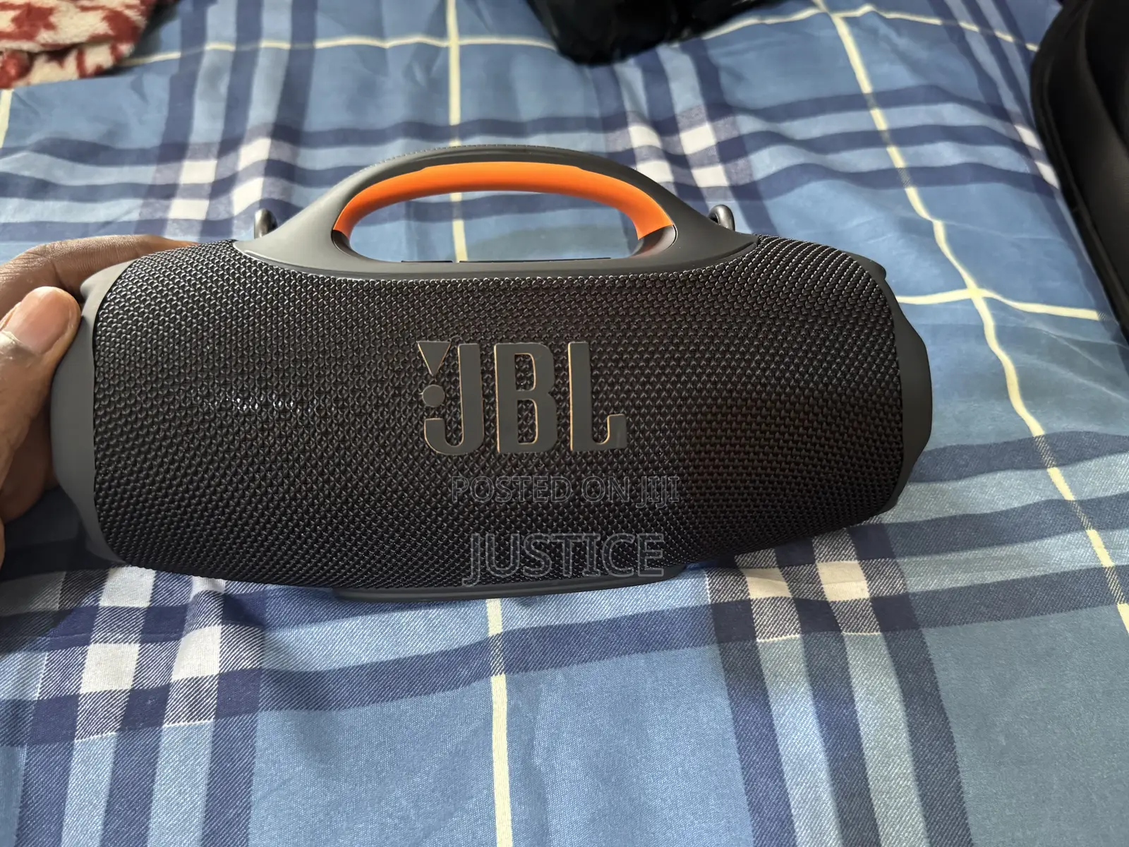 JBL Boombox R.