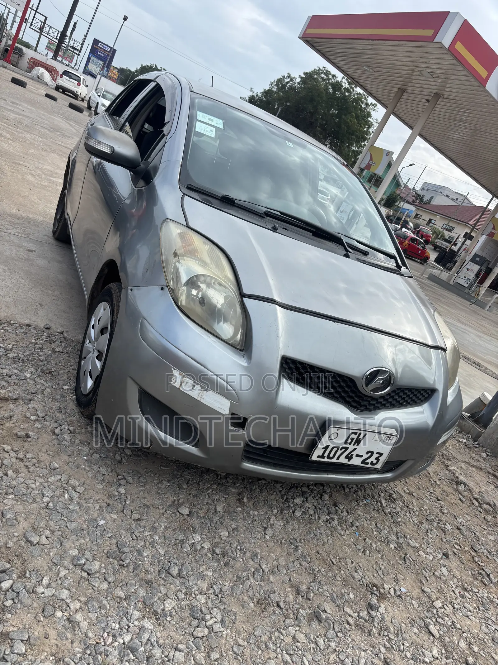 Toyota Vitz 1.5 FWD 3dr 2008 Gray