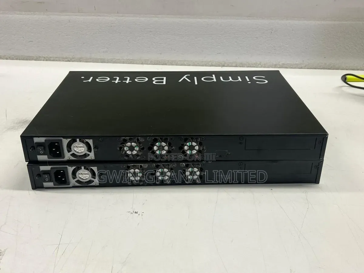 RUCKUS SMARTZONE 100 Network LAN Controller