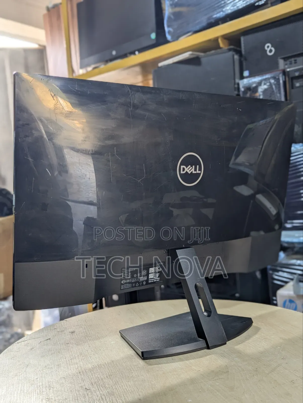 Dell 27 LED Backlit LCD Monitor IPS Full HD 1080p 60 Hz HDMI VGA