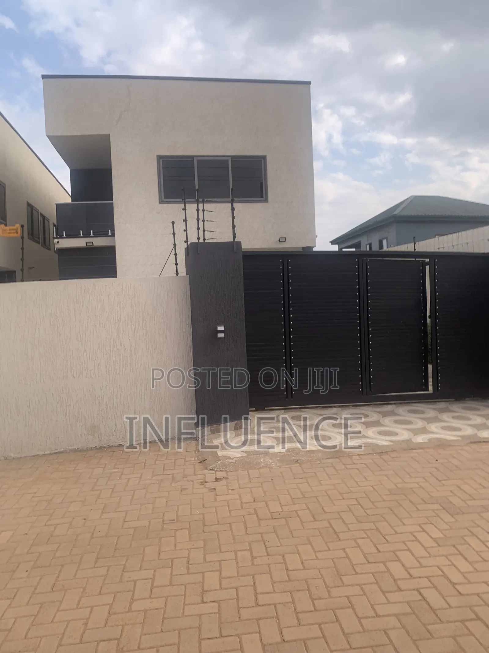 4bdrm House in Botwe, East Legon for sale