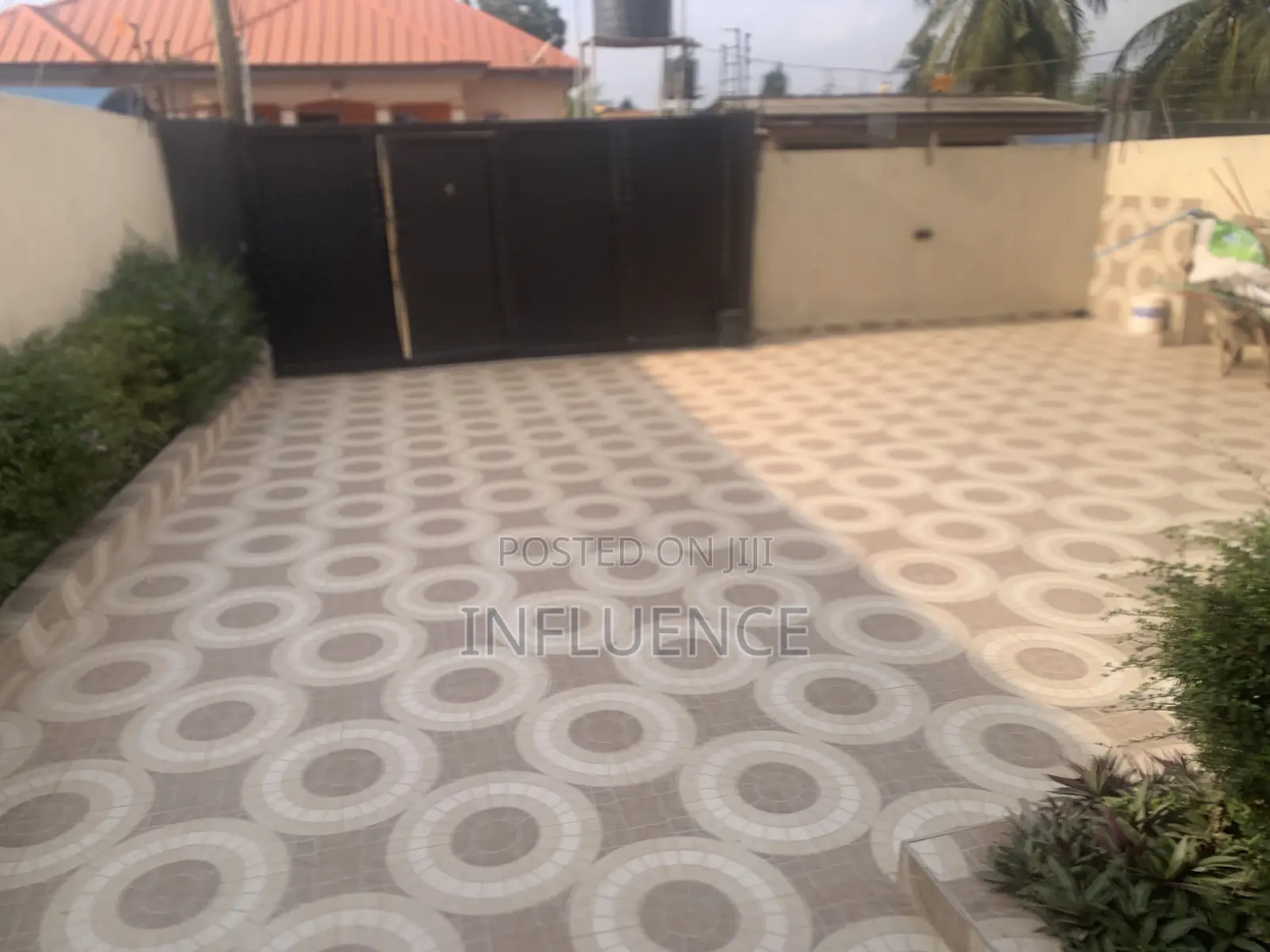 4bdrm House in Botwe, East Legon for sale